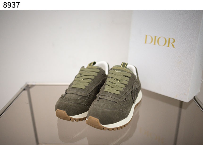 디* C'est Dior 스니커즈 8937
