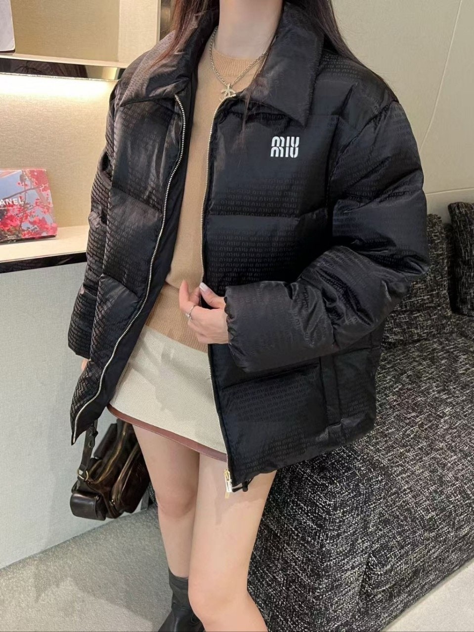 미*** 시그니처 로고 구스패딩 자켓