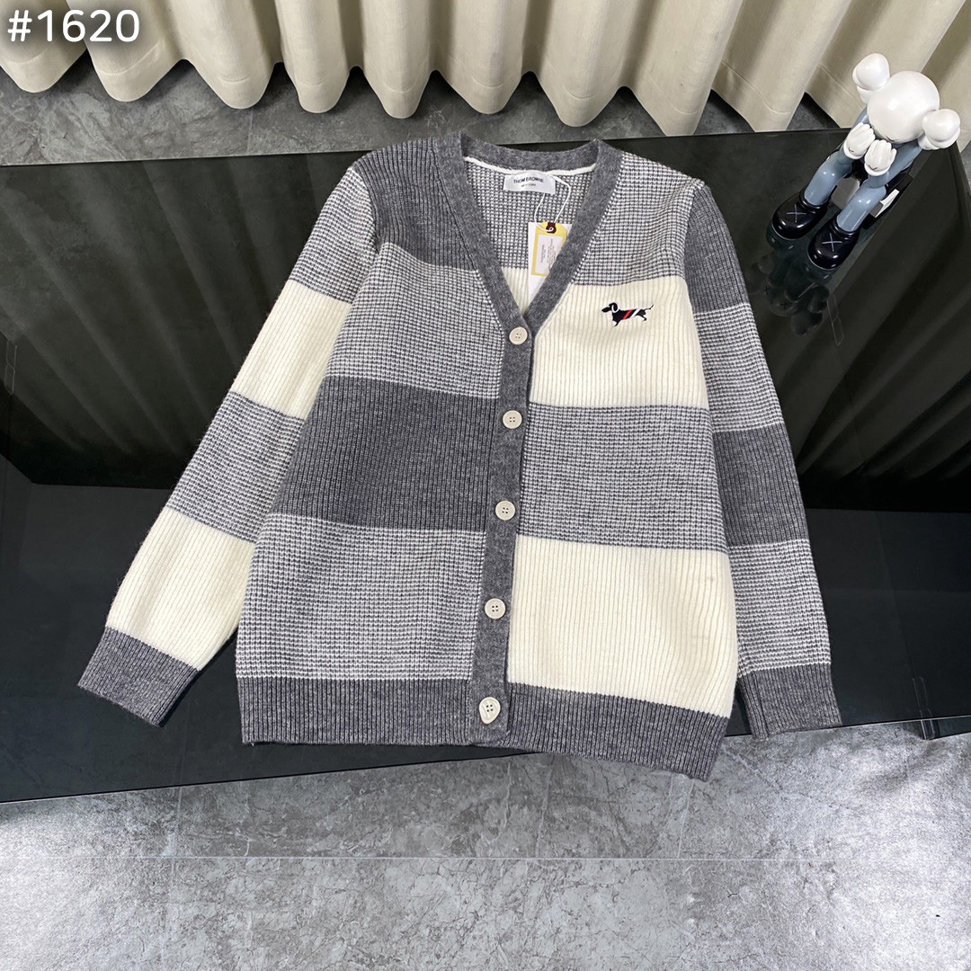 톰*** 도그패치 멀티 배색 가디건