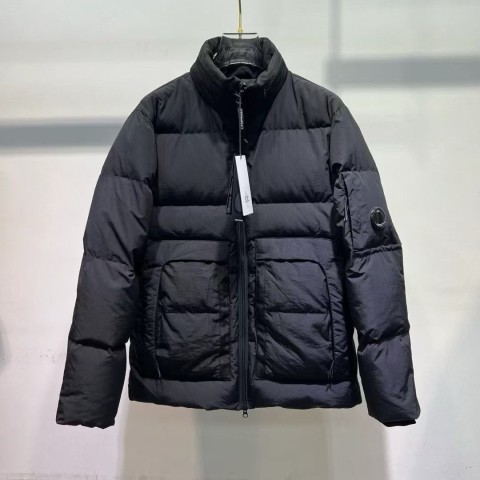 씨**** 25년 구스패딩