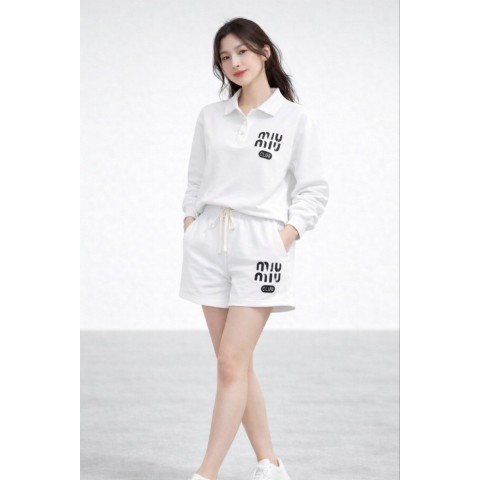 미*** 카라&반바지 세트