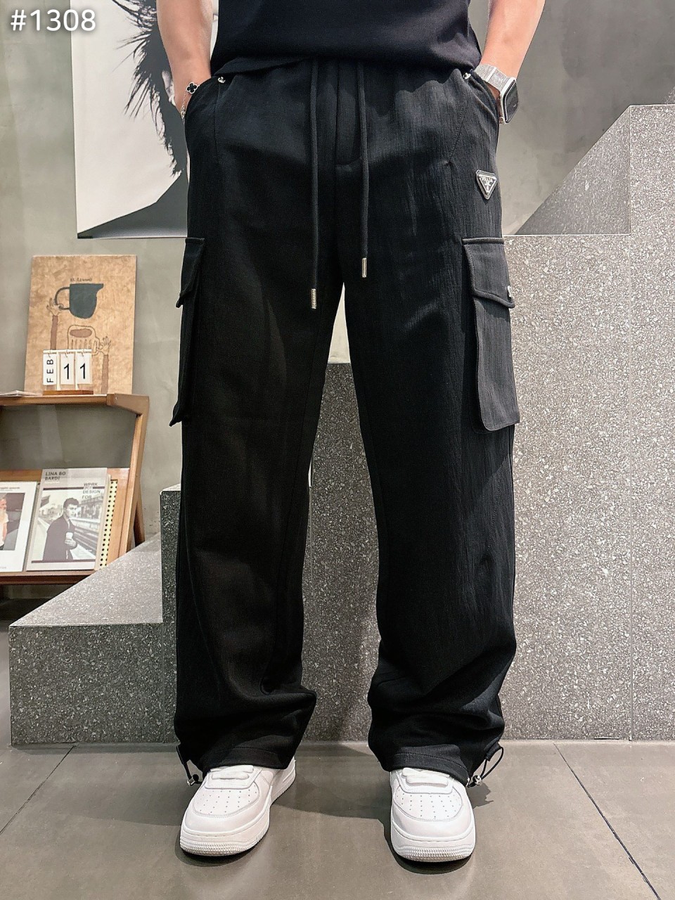 프** 삼각패치 카고 스트링 스웻 팬츠